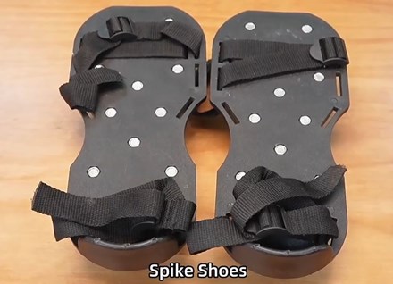 Aerated Spiked Shoes SS0005